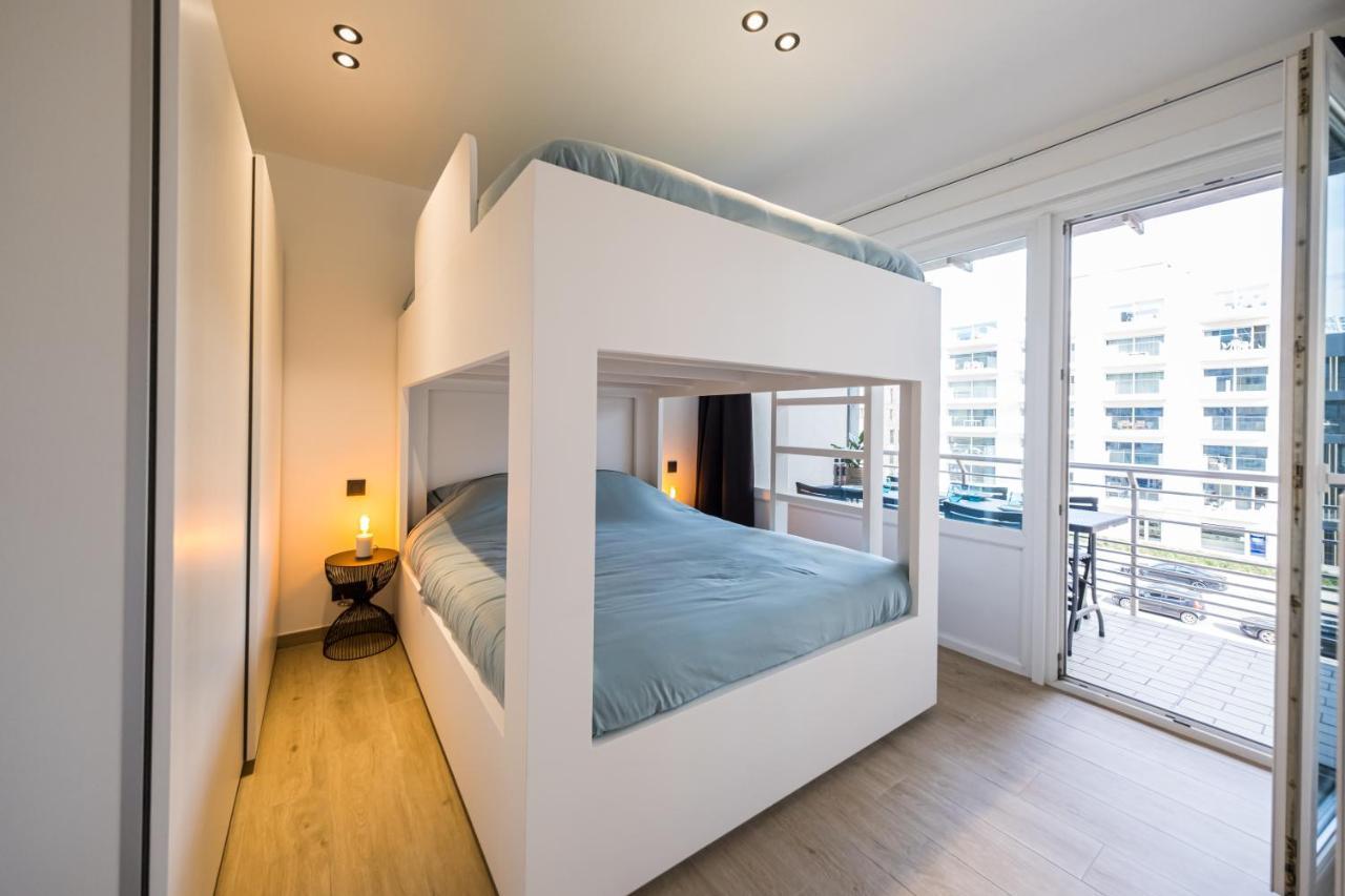 Apartment 2 Bedrooms With Magnificent Seaview And Free Parking Остенде Экстерьер фото