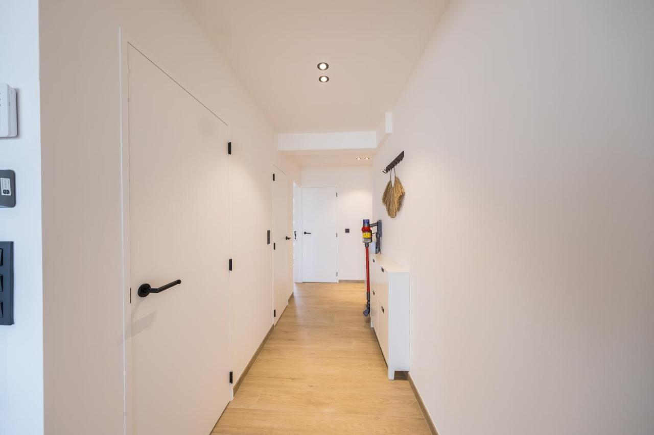 Apartment 2 Bedrooms With Magnificent Seaview And Free Parking Остенде Экстерьер фото